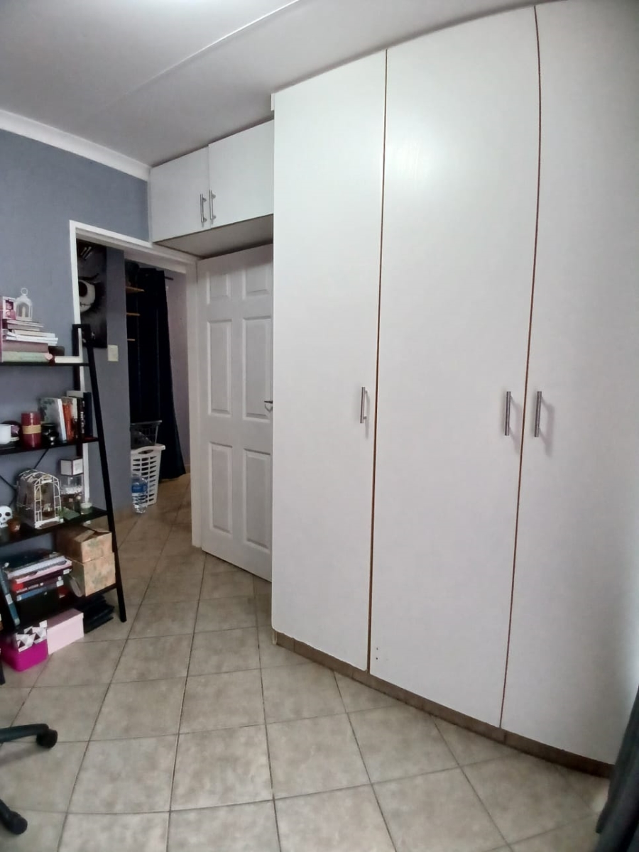 2 Bedroom Property for Sale in Vaalpark Free State